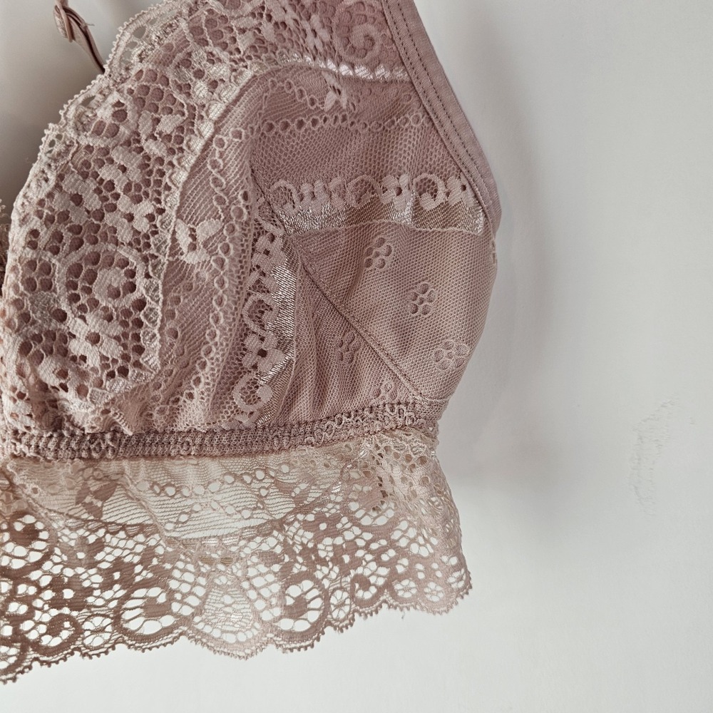 Smart and Sexy Bralette M Pink Sheer Lace Feminine Romantic Cross Back - Picture 3 of 6